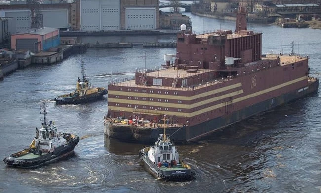 Ρωσία: Σε λειτουργία ο πρώτος πλωτός πυρηνικός σταθμός παραγωγής ηλεκτρικής ενέργειας